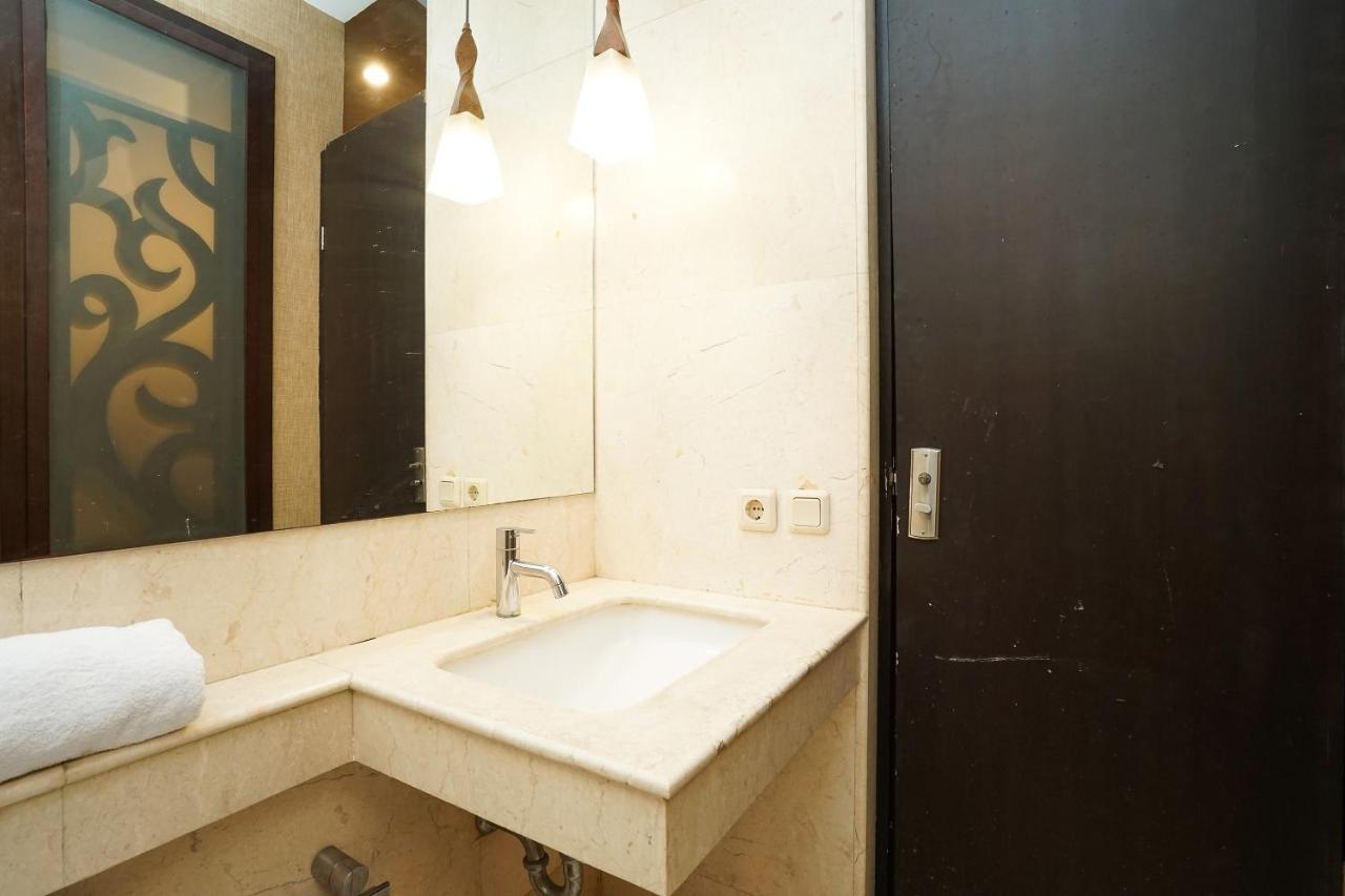 Homestay 3 Surabaya Exterior photo